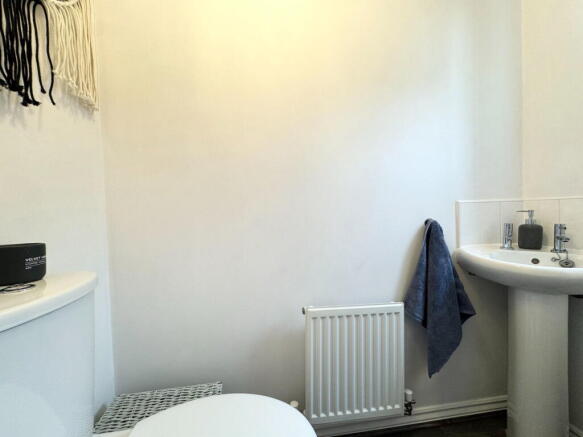 3 bed Town House for sale Image 10