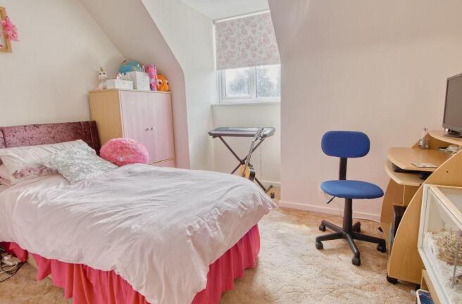 Bedroom 2 (Double)