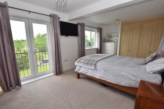Spacious Master Bedroom
