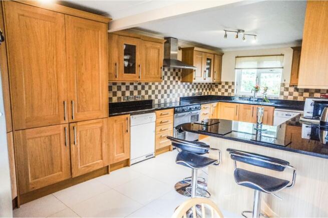 Kitchen / Breakfast