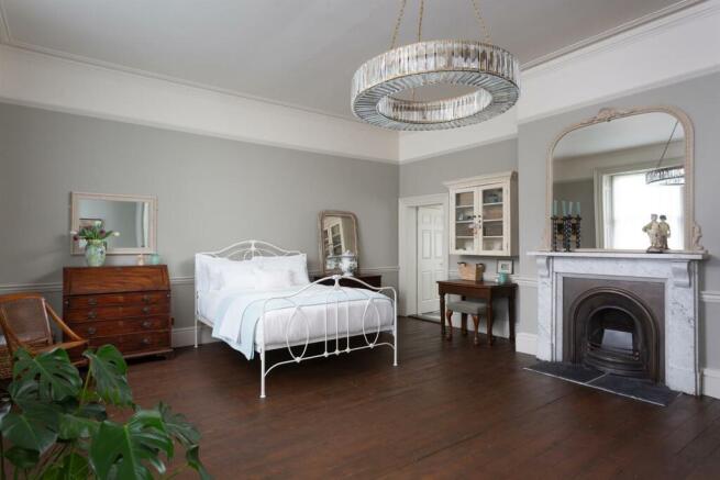 Principal Bedroom Suite