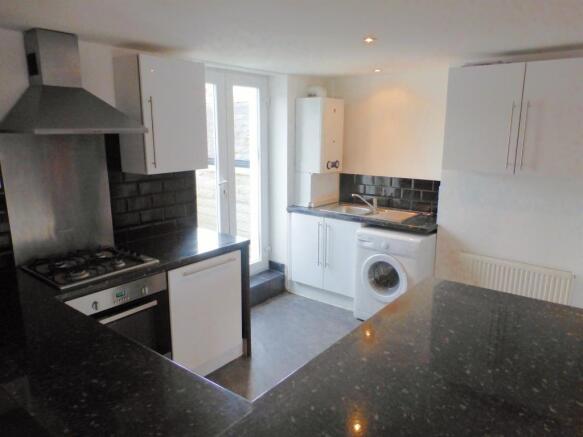 Kitchen/ Living Room