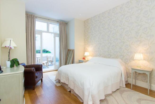 Master Bedroom - Terrace