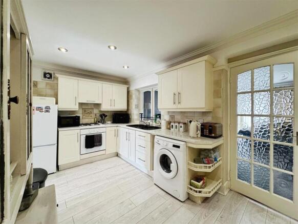 67fb68d6--4BBF-B116-6360DCFA095A-13027-000008914DD