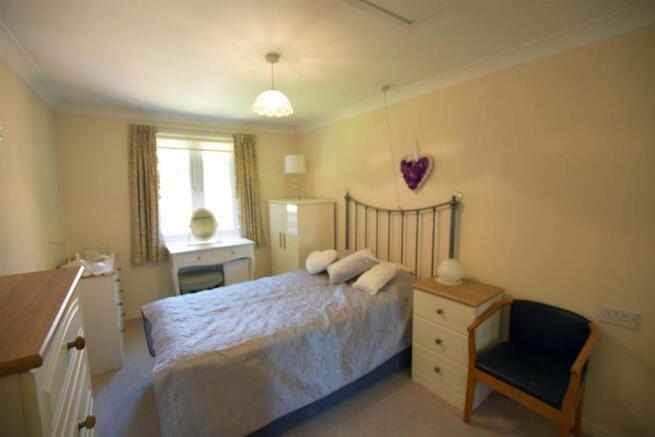 appletree bedroom