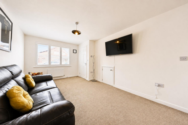 2 bed Semi-Detached for sale Image 5