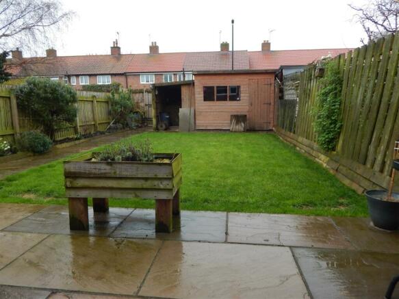 rear garden (2).JPG