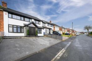 18, Harris Drive, Bury BL9 8PS