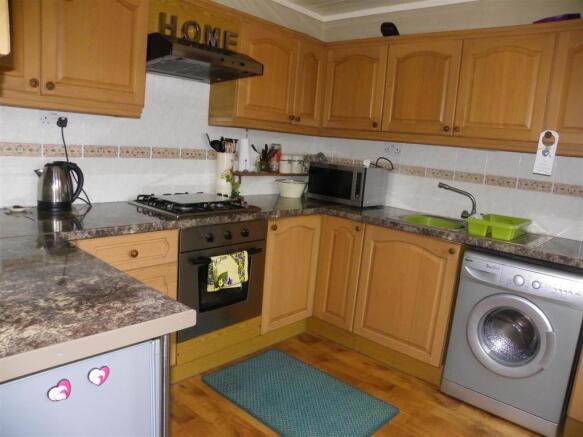 Kitchen: