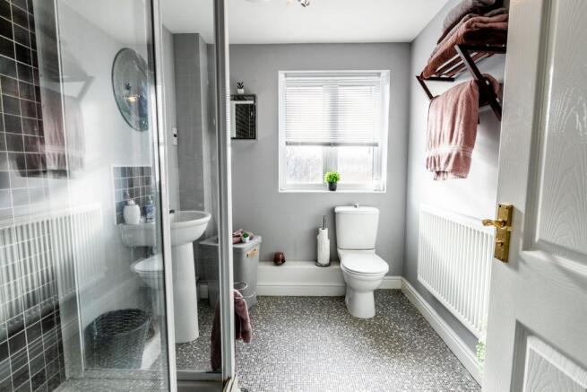 Master En-suite