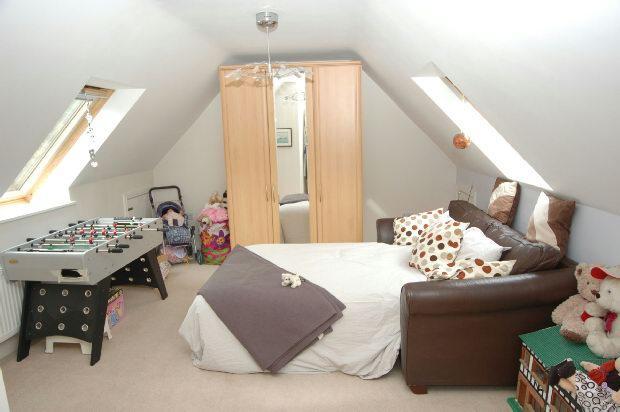 ACCOMMODATION FF