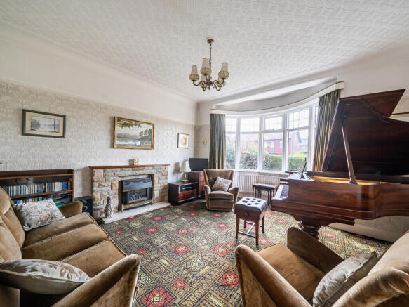 1440372-12-69d537...