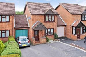 20, Old Barn View, Godalming GU7 1YR