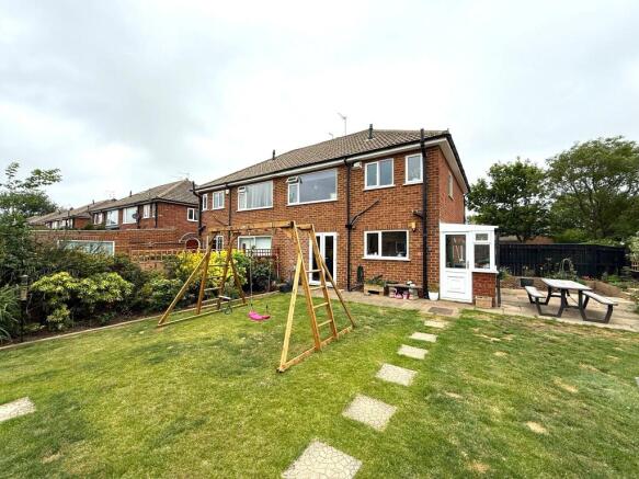 3 bed Semi-Detached for sale Image 4
