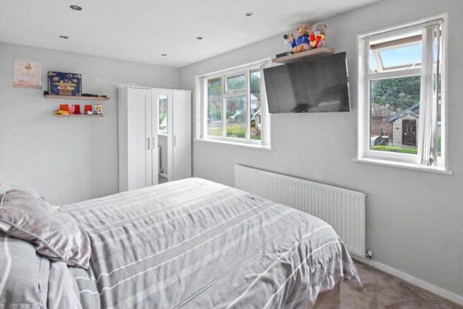 2 bed Semi-Detached for sale Image 11
