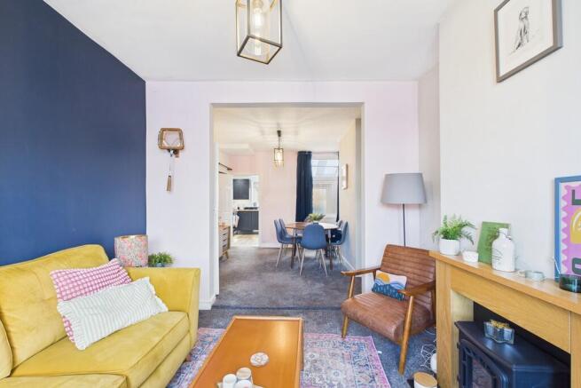 Living/Dining Roo...