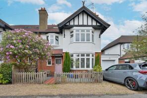 8, Avenue Rise, Bushey WD23 3AS