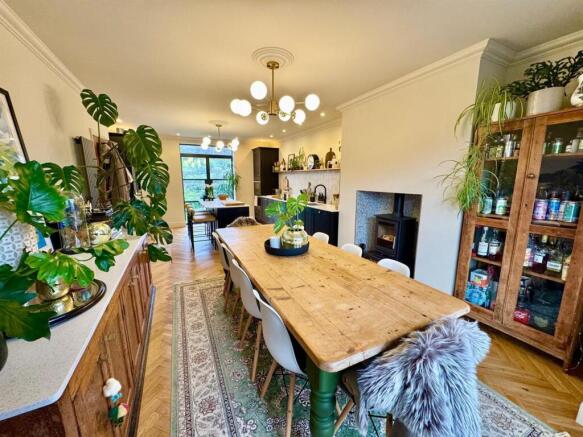 PHOTO-2025-12-15-08-02-15 (11).jpg