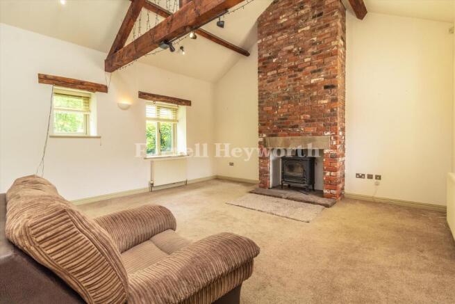 Lounge image 4