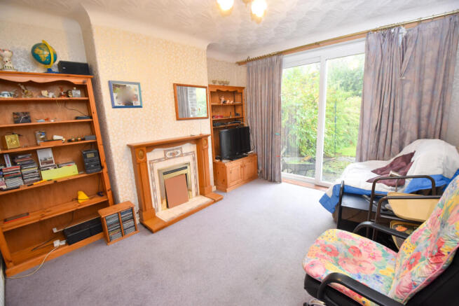 Shawe Hall Crescent, Flixton,Manchester, M41 6EN photo 3