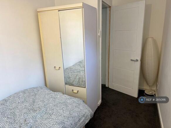 Single Room Downstairs 