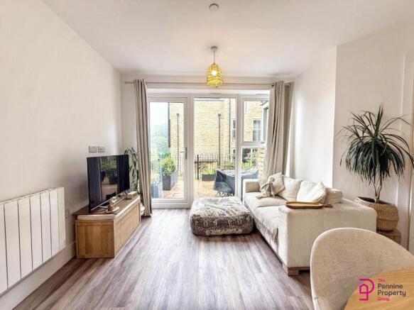 2 bed Town House to rent Image 7