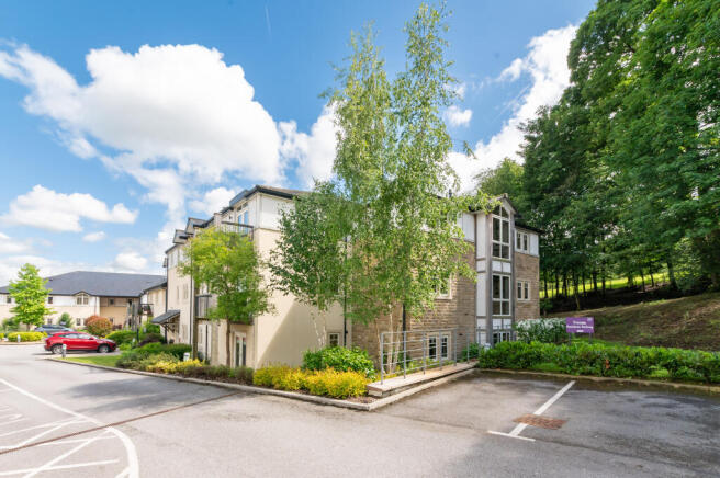 2 bed Retirement Property for sale Image 12