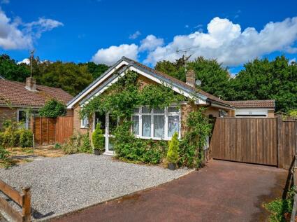 Albany Drive, Three Legged Cross, Wimborne, BH21