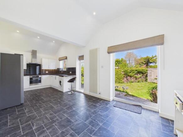Abbots Walk, Wye, Ashford TN25 5ES photo 3