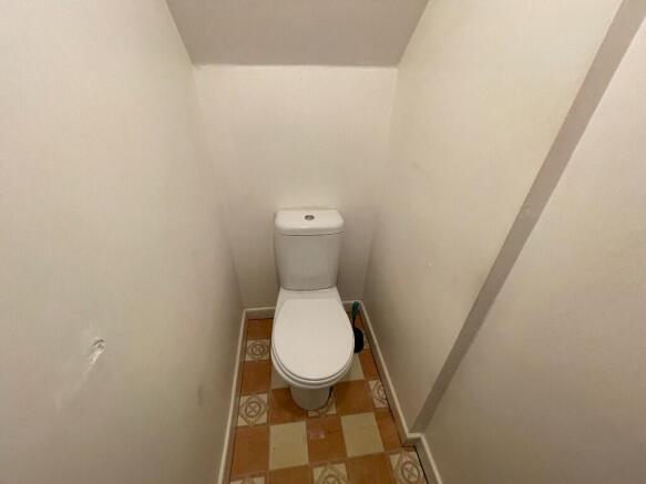 6 bed Terraced to rent Image 6