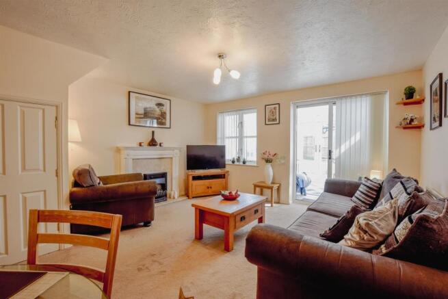 Living/Dining Room