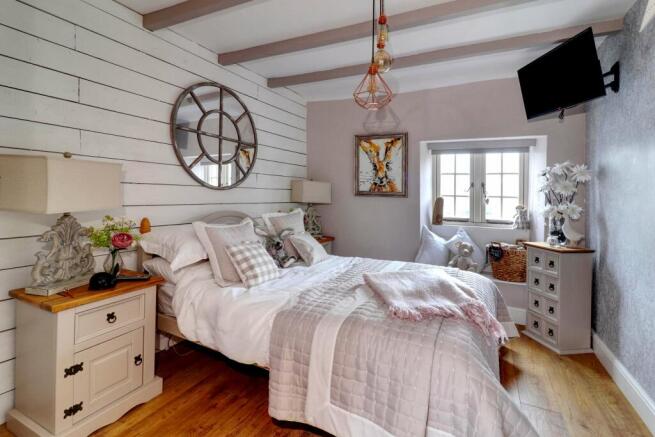 Bedroom 2 (Double)
