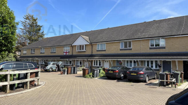 For Sale - Dagenham RM8 - By Barrain London Estate