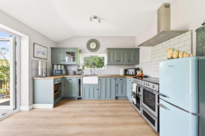3 bed Detached for sale Image 9