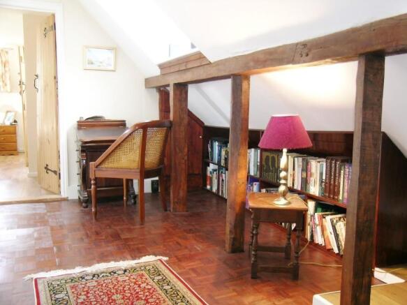 Photo 8