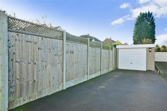 Driveway/Parking