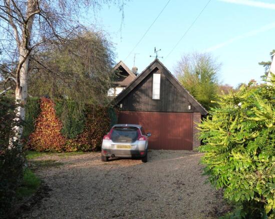 34. Garage