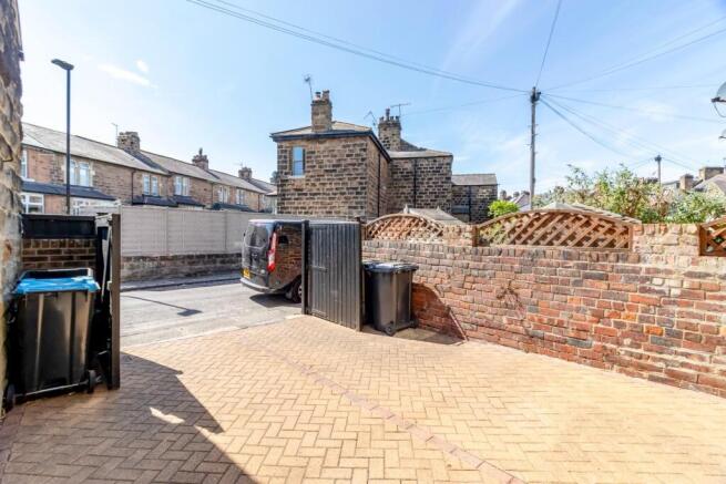 1 bed House for sale Image 11