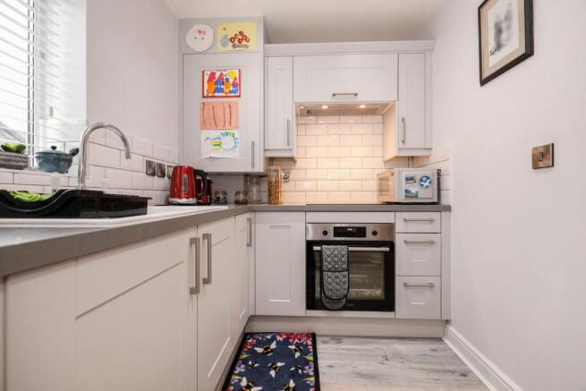 2 bed Apartment for sale Image 11