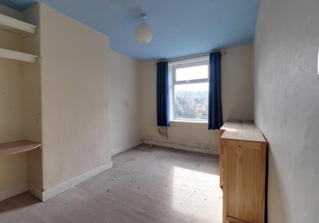 3 bed Terraced for sale Image 6