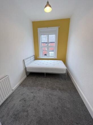 1 bed House Share to rent Image 9