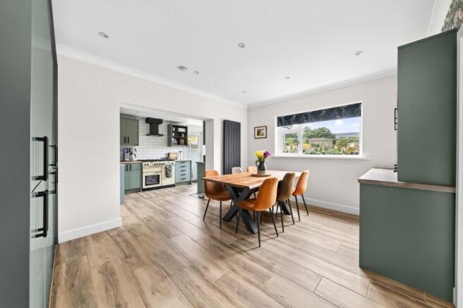 OPEN PLAN DINING KITCHEN