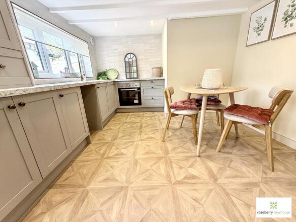 2 bed Terraced for sale Image 7