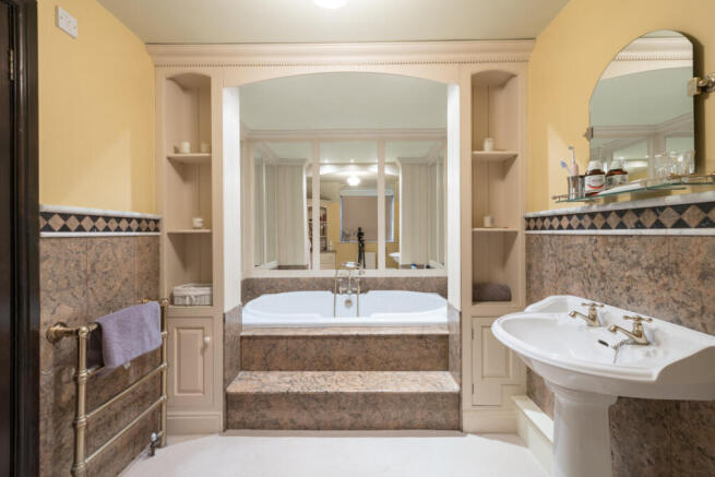 En Suite Bathroom