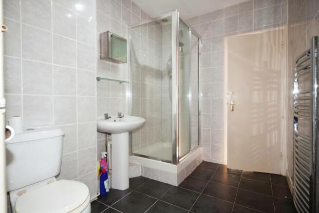 Jack & Jill En-suite