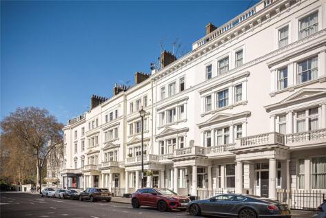 St Georges Drive, London, SW1V