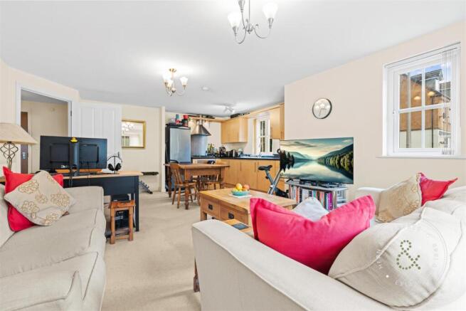 Phoenix Way Heath, Cardiff (11).jpg