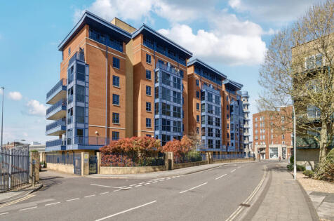 Canute Road, Southampton, Hampshire, SO14