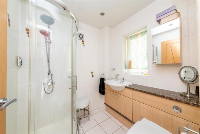 Ensuite shower room