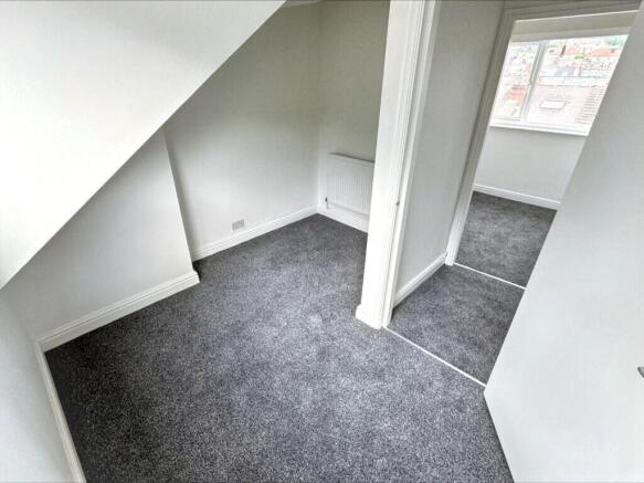 4 bed Terraced for sale Image 6